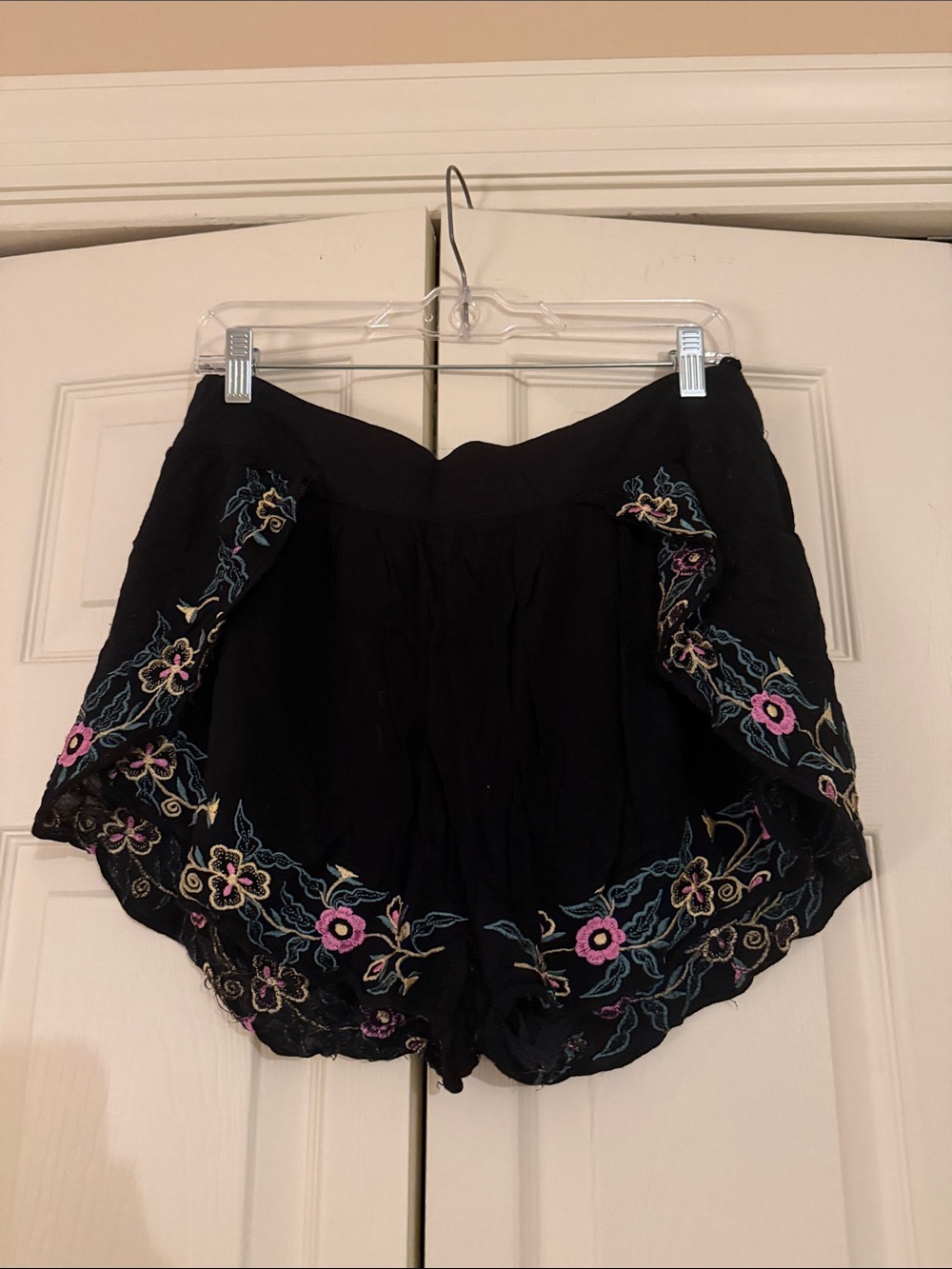 Pins & Needles Black Floral Embroidered Scalloped Hem Shorts